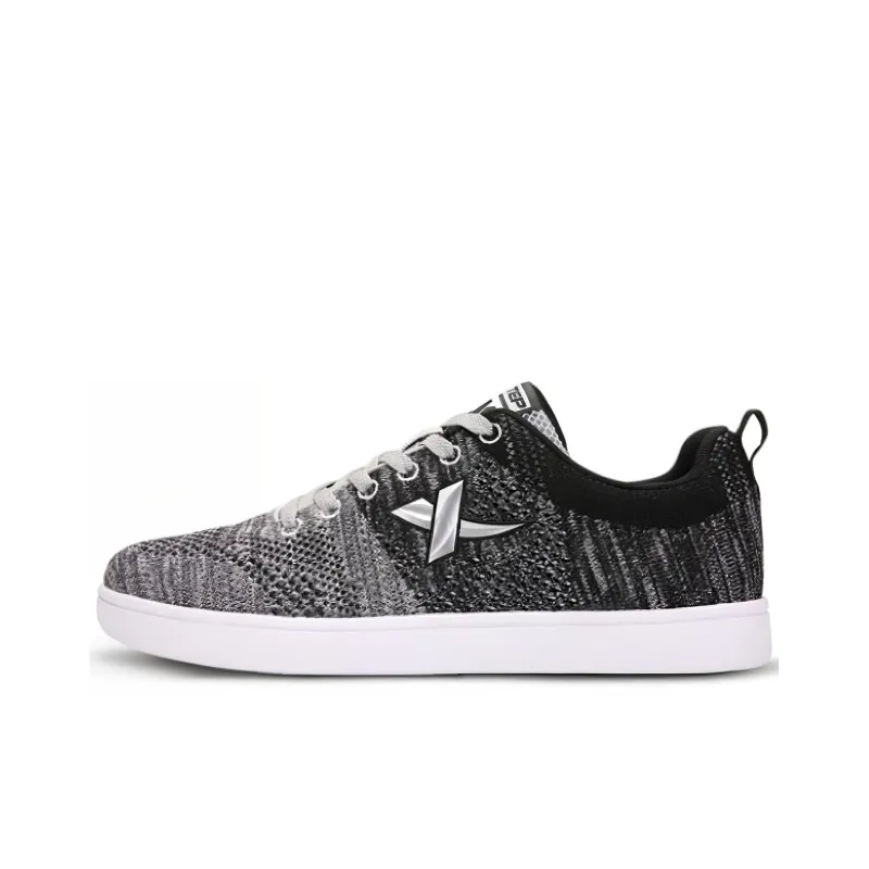 XTEP Durable Breathable Low-Top Skateboard Shoes Men's Black Gray-0