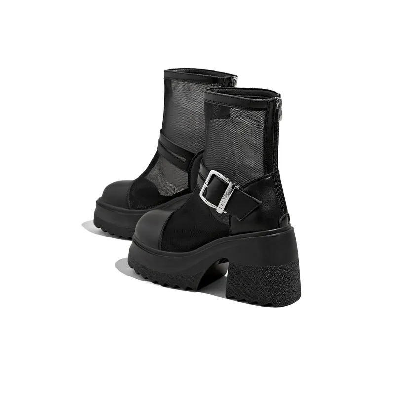 A Poinsettia Princess Ankle Boots Women's-7