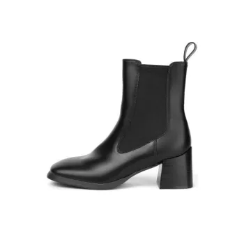 TOOMANYSHOES Pencil Legs Chelsea Boots Women's Black