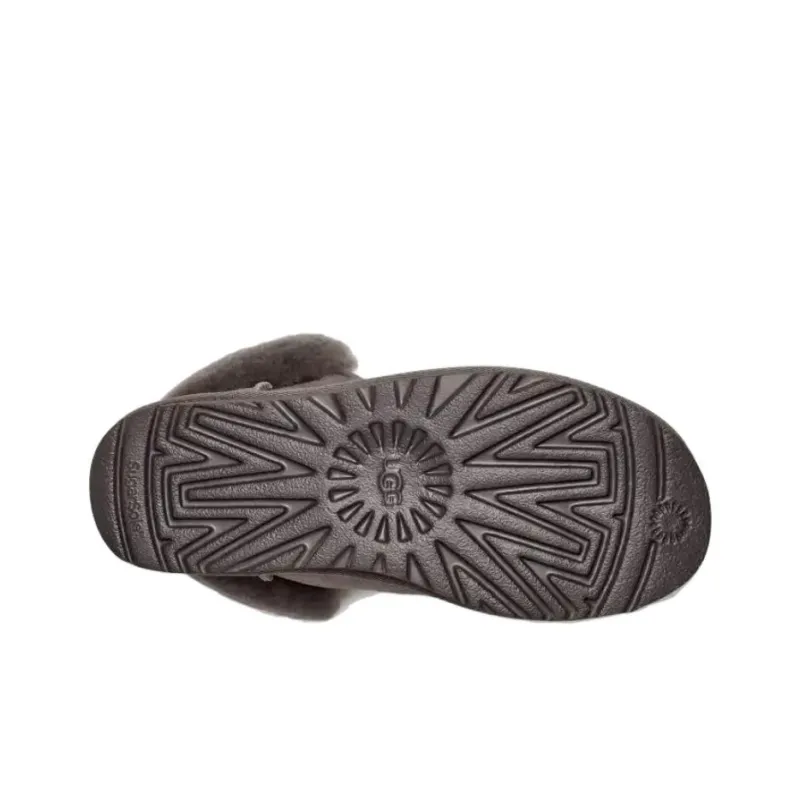 UGG Short Snow Boots Women's Dark Umber-4