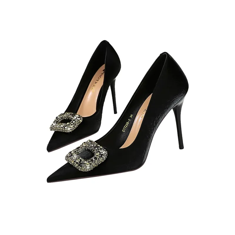 QITUMAUL Slim Heel High Heels Women's Black-5