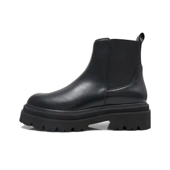 MINNETONKA Short Chelsea Boots Women's Black