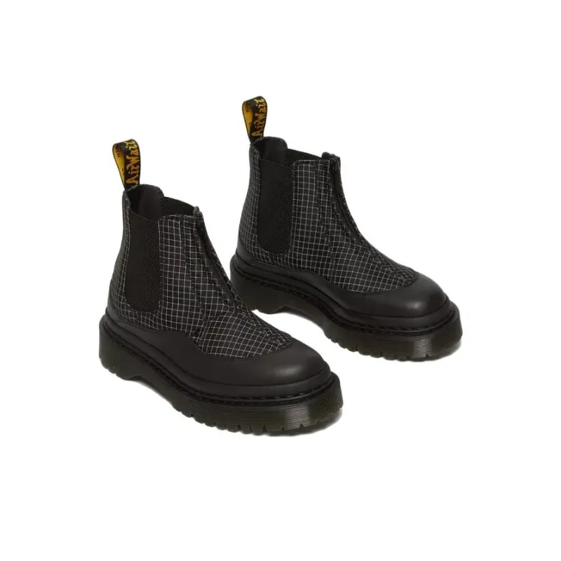 Dr.Martens Short Chelsea Boots Unisex Black White-2