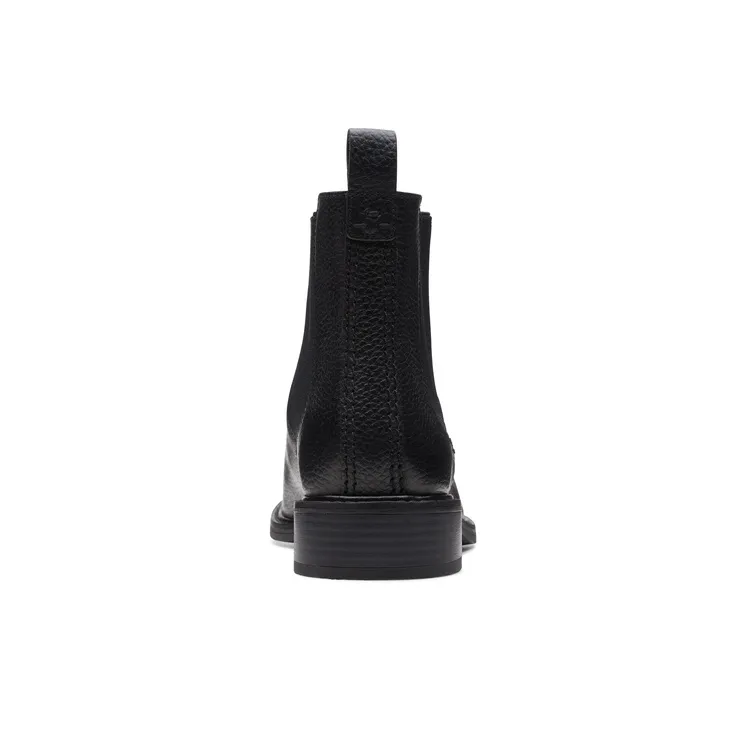 Clarks Crew Chelsea Boots Women's Black-3