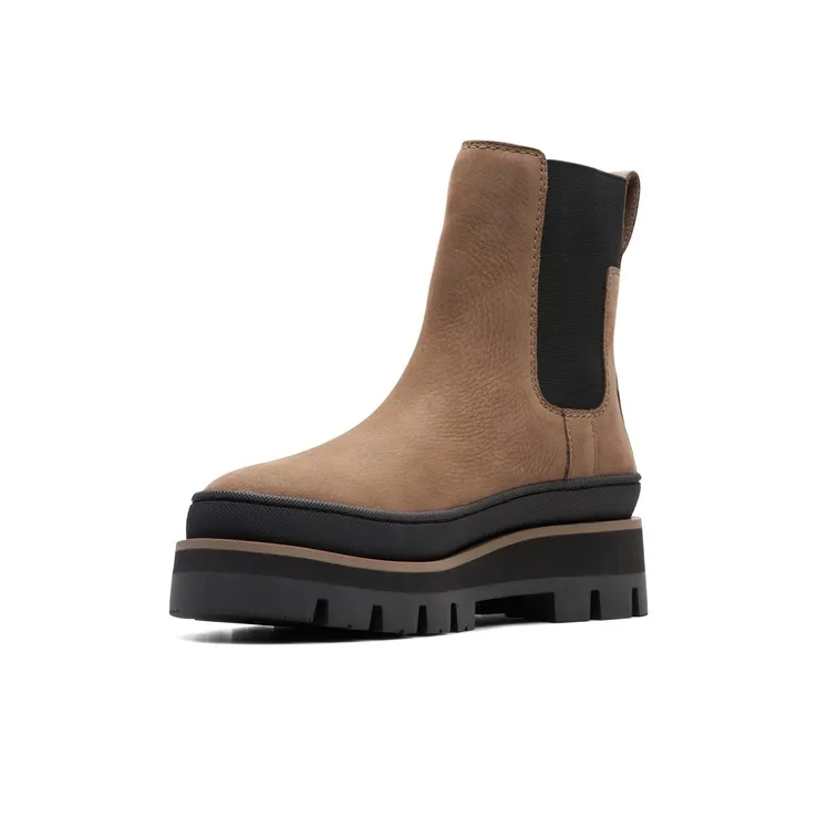 Clarks Ollie Series Crew Chelsea Boots Women's Brown-1