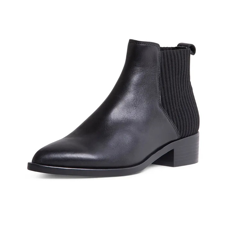STEVE MADDEN Chelsea Boots Women's Black-1