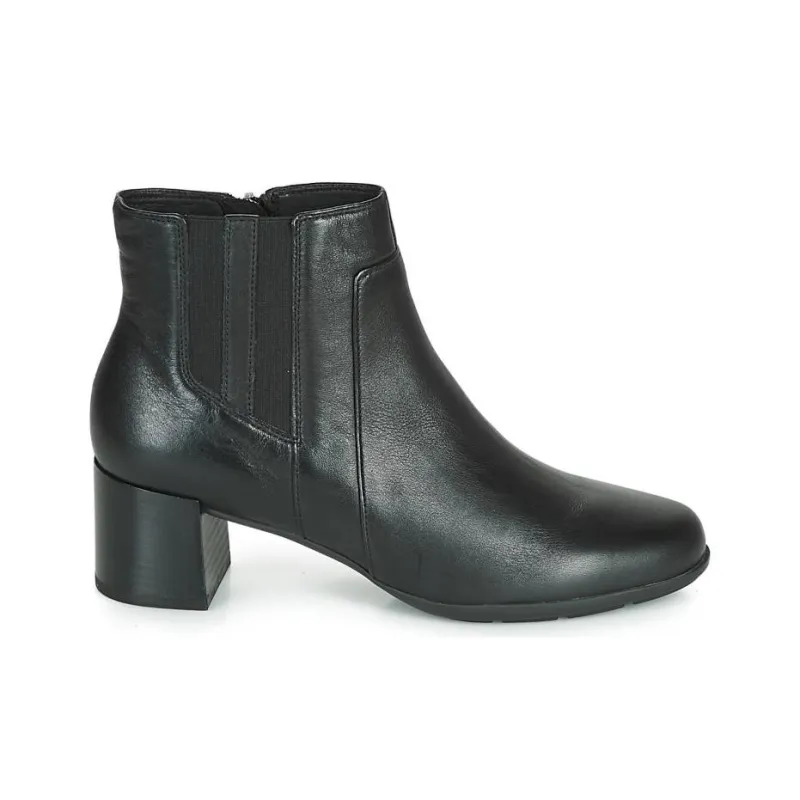 GEOX Short Chelsea Boots Women's Black-1