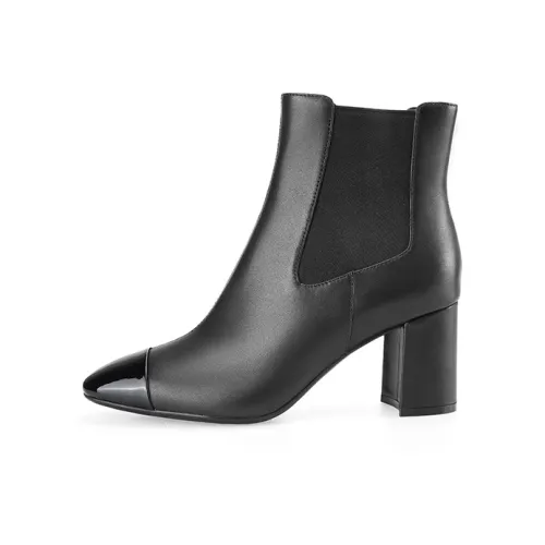 D FUSE SCANDINAVIA Short Chelsea Boots Women's