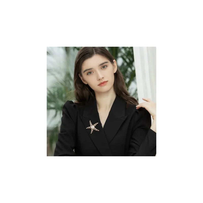 Lan Ying Austrian Crystal Brooches Women's-1