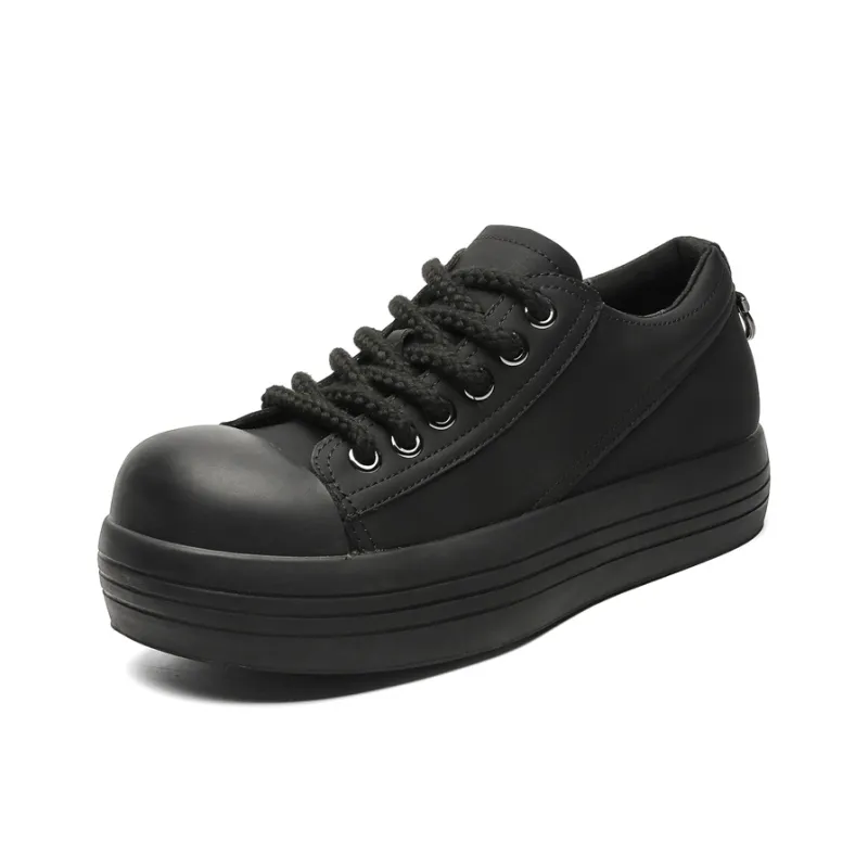 Chi Wolf Slip Resistant Low Top Skateboard Shoes Unisex Black-1
