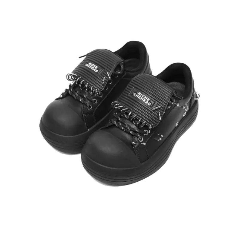 Year By Year Low Top Skateboard Shoes Unisex Black-2