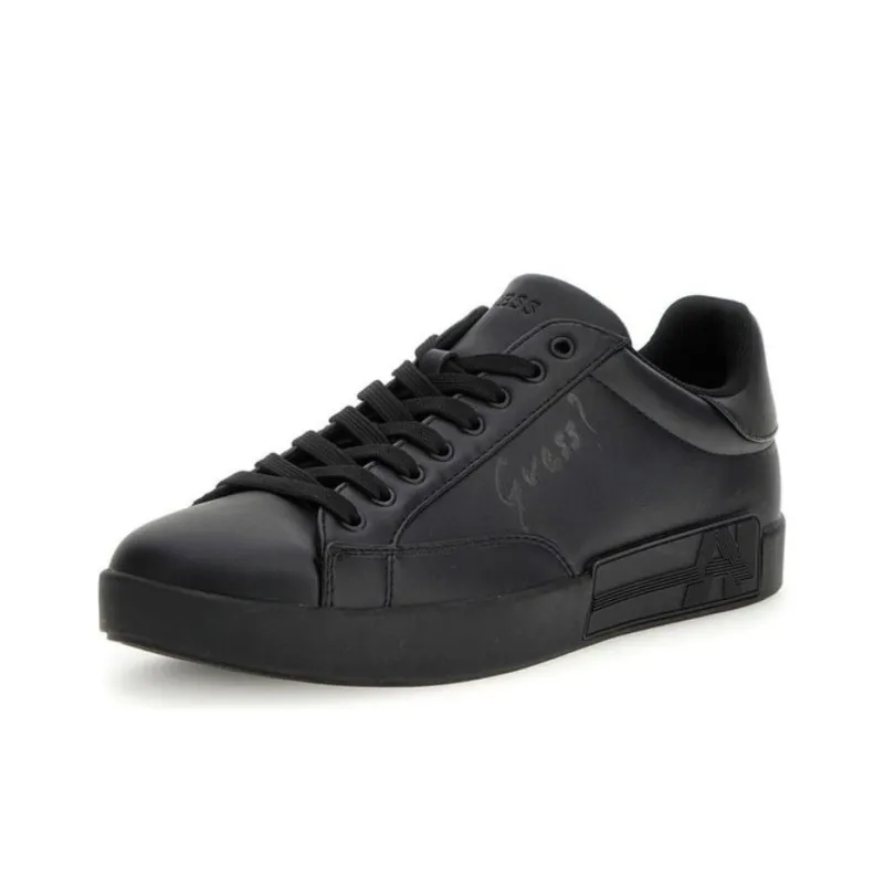 GUESS Low-Top Skateboard Shoes Men's Black-1