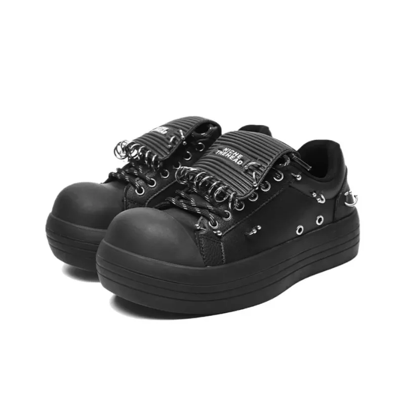 Year By Year Low Top Skateboard Shoes Unisex Black-1
