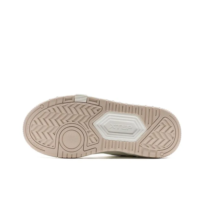XTEP Anti Slip Wear Resistant Low Top Skateboard Shoes Women's White Brown Tan-3