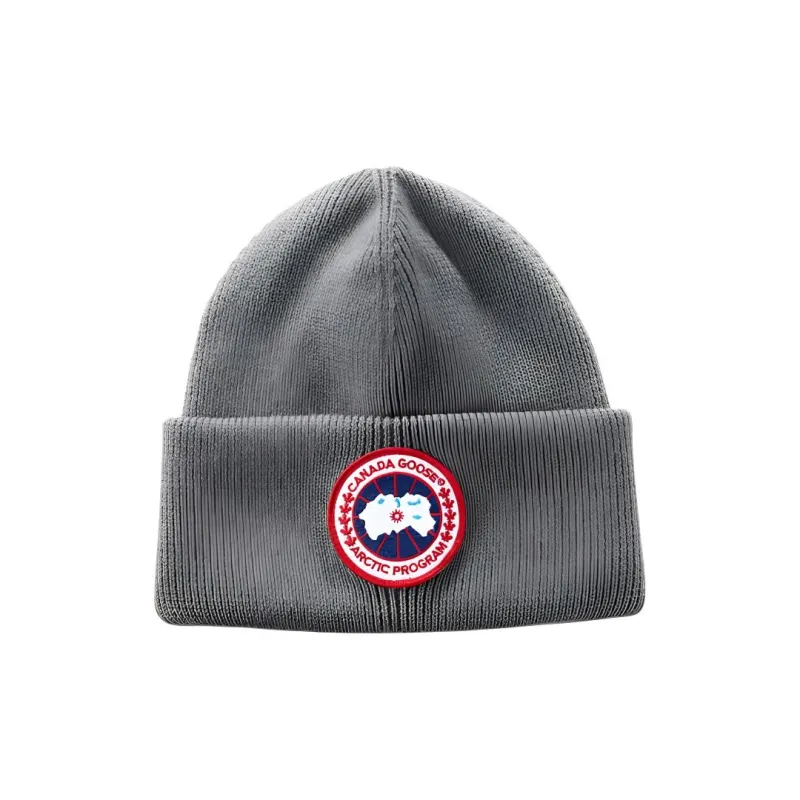Canada Goose Arctic Logo Patch Knitted Beanie-5