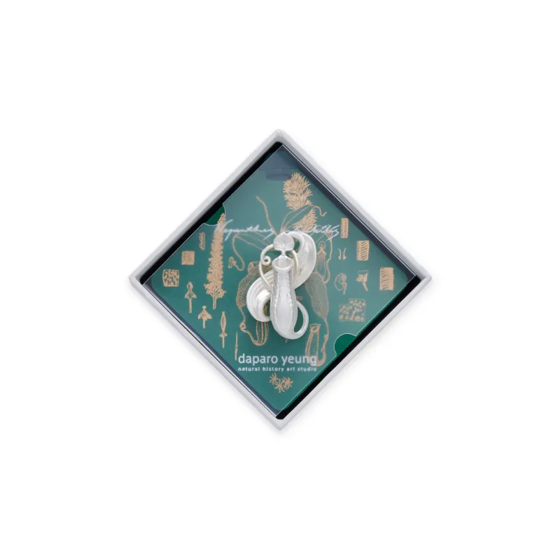 Daparo Yeung Copper Gold Plated Brooches Unisex Silver-1