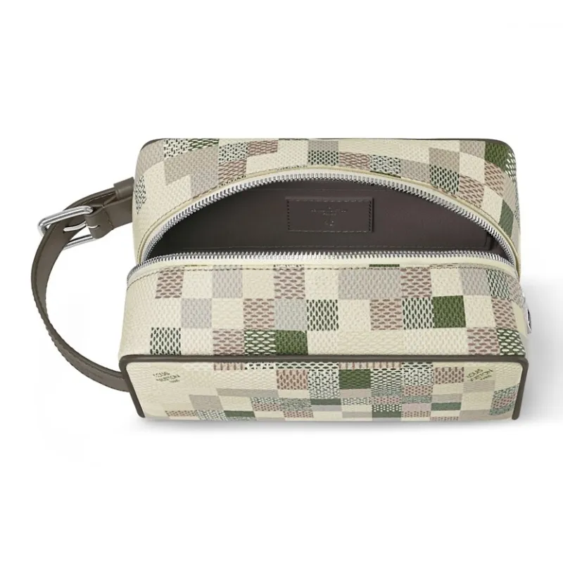 LOUIS VUITTON Locker Dopp Kit-4