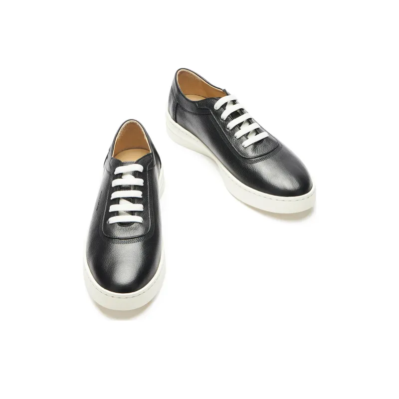 Stuart Weitzman/SW Hamptons Low-Top Skateboard Shoes Men's Black-3