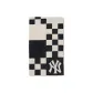 Black/White