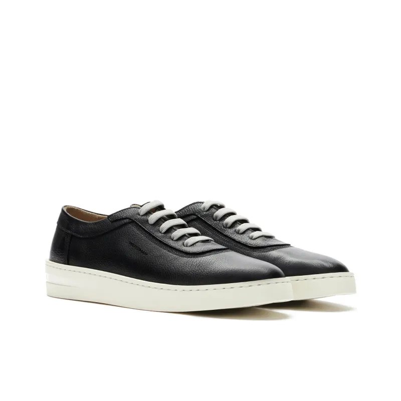 Stuart Weitzman/SW Hamptons Low-Top Skateboard Shoes Men's Black-2