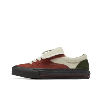 OddCIRKUS Wear Resistant Slip Resistant Low Top Skateboard Shoes Unisex Winter Day Box Limited Edition