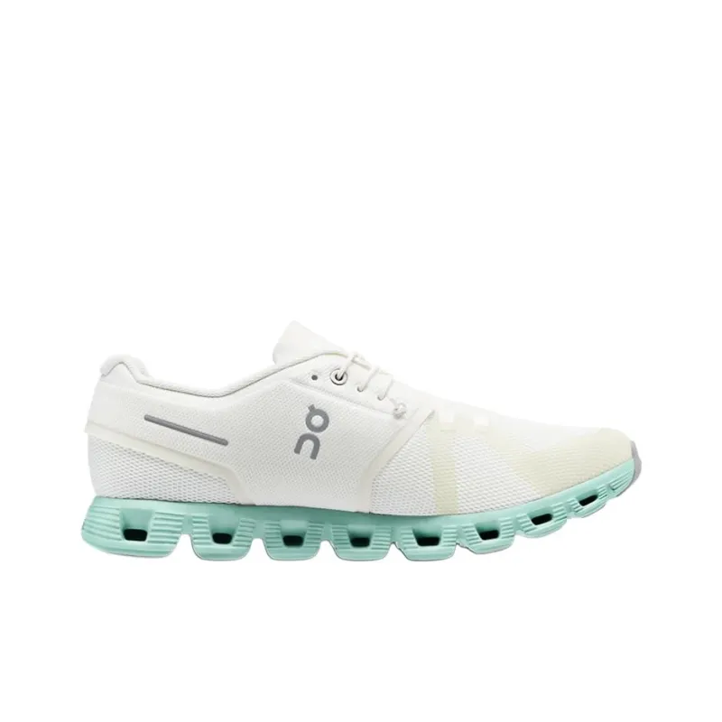 On Running Cloud 5 Undyed White Creek-1