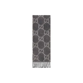 GUCCI Gg Jacquard Pattern Knit Scarf With Tassels