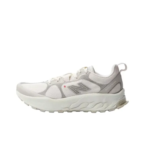 District Vision x New Balance Hierro V8 Anti Slip Wear Resistant Low Top Running Shoes Unisex White Gray
