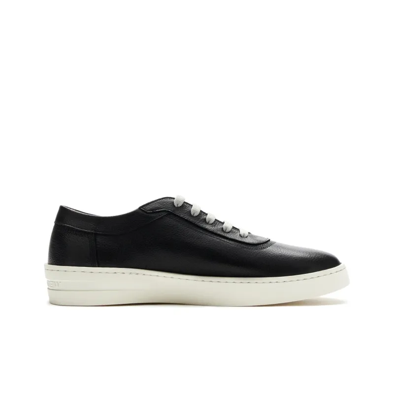 Stuart Weitzman/SW Hamptons Low-Top Skateboard Shoes Men's Black-1