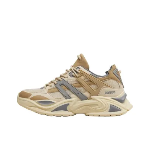 GUESS Low-Top Casual Shoes Women's Beige