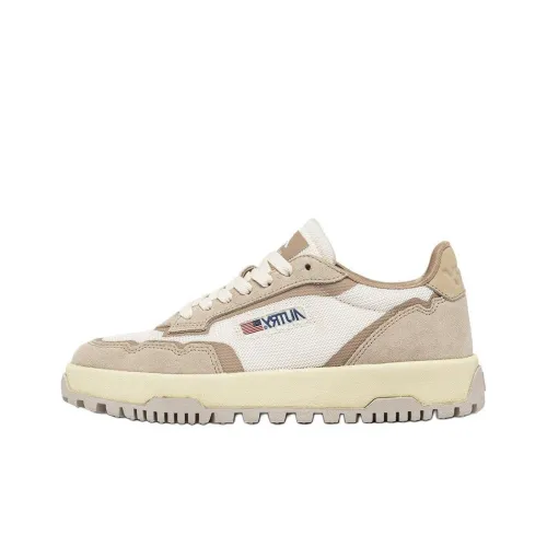 AUTRY WILDPACE Slip-Resistant Low-Top Skateboard Shoes Women's Ecru