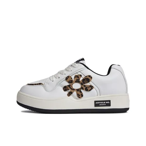 ARTICLE NO. Low Top Skateboard Shoes Unisex Leopard Print With White Accents