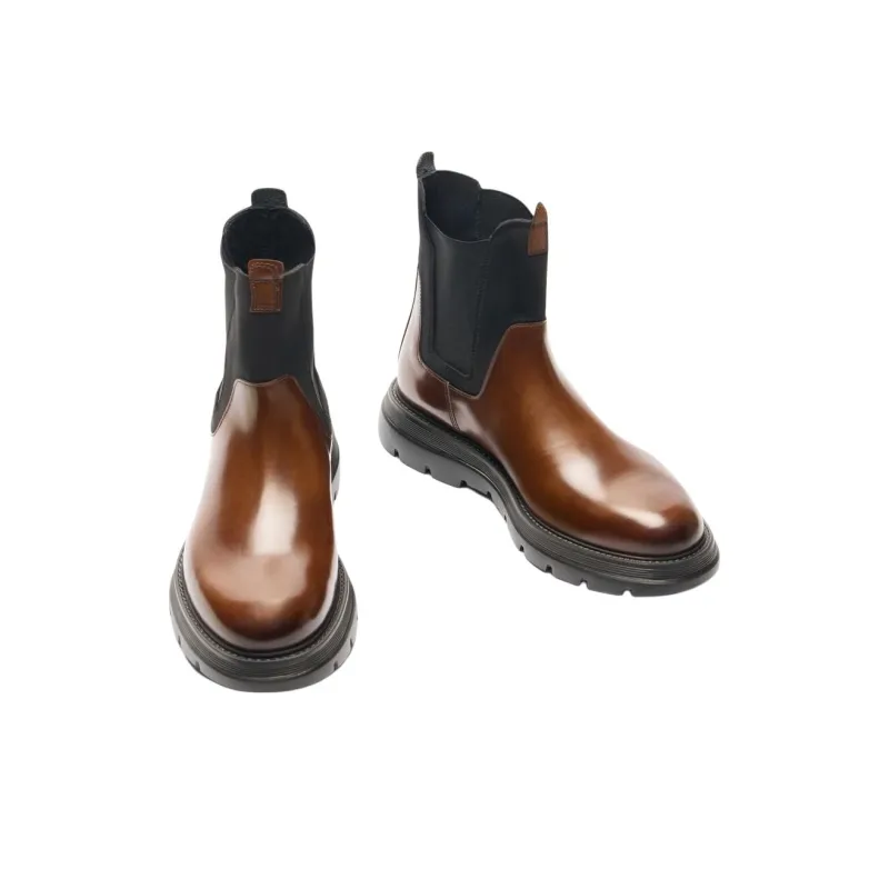 Stuart Weitzman/SW Arden Short Chelsea Boots Men's Brown-2