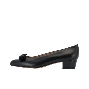 FERRAGAMO Vara Bow Pumps
