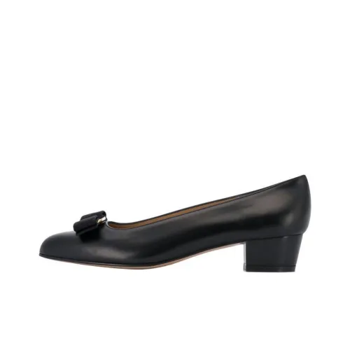 FERRAGAMO Vara Bow Pumps