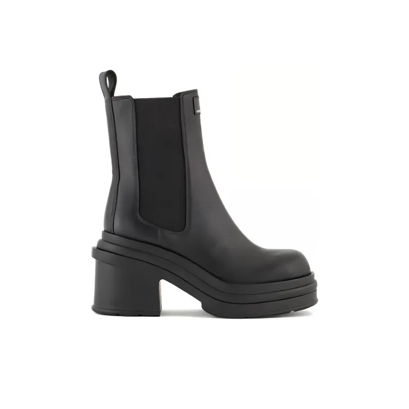 ARMANI EXCHANGEAE Short Chelsea Boots Women's Black-1