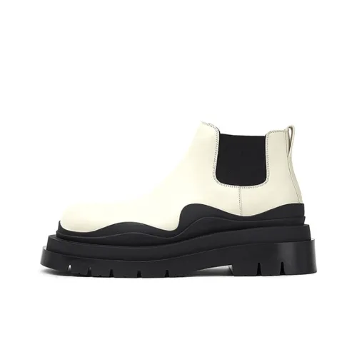 Bottega Veneta Tire BV Short Chelsea Boots Men's Black White