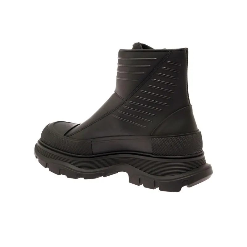 Alexander McQueen Round Toe Boots-3