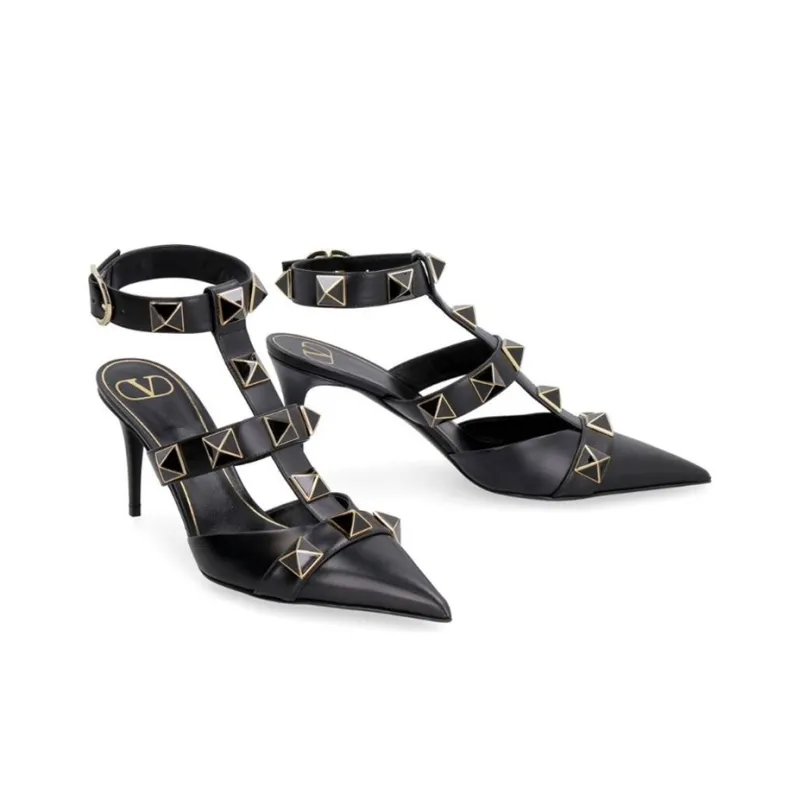 Valentino Garavani Roman Stud Pumps-2