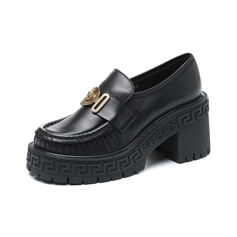 ローファー・オックスフォード VERSACE  Loafers Women Leather Black Medusa '95 Loafers Black,Gold | VERSACE US