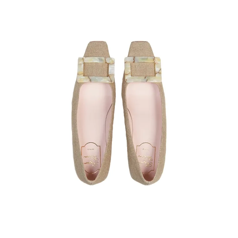 Roger Vivier Belle Vivier Motherpearl Buckle Chunky Heel High Heels 4.5cm Women's Beige-3