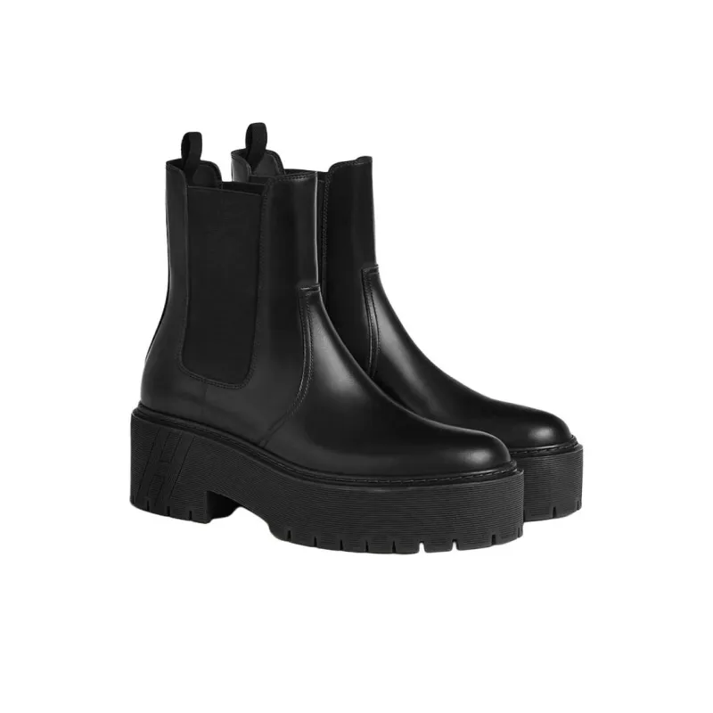 HERMES Harrow Short Chelsea Boots Women's Black-2