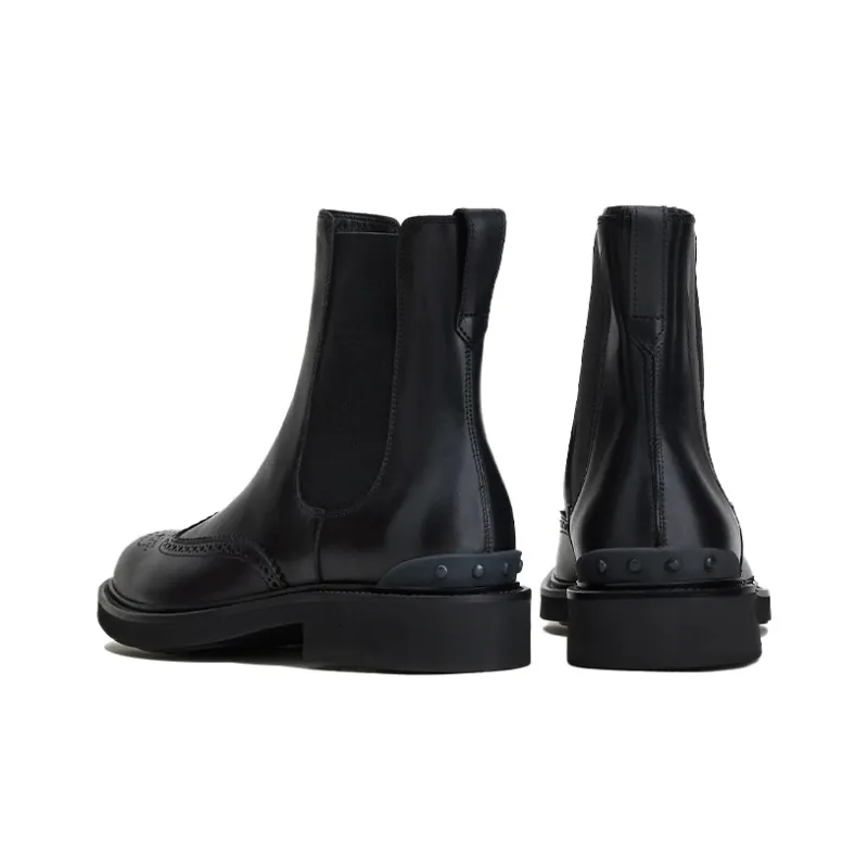 TOD'S Logo Embossed Ankle Boots-4