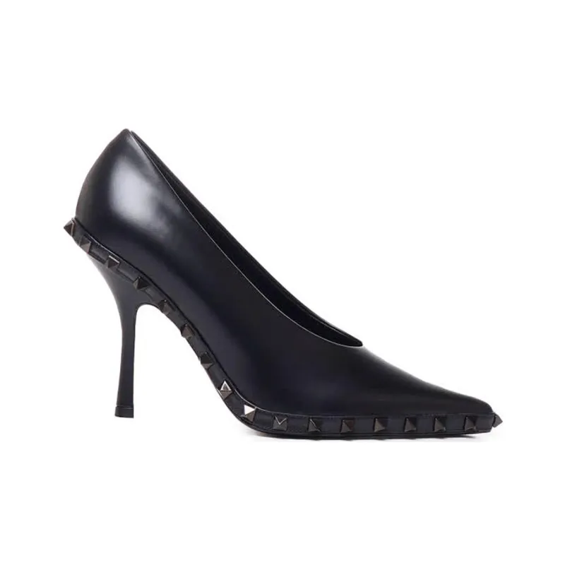 Valentino Garavani Rockstud Pointed Toe Pumps-1