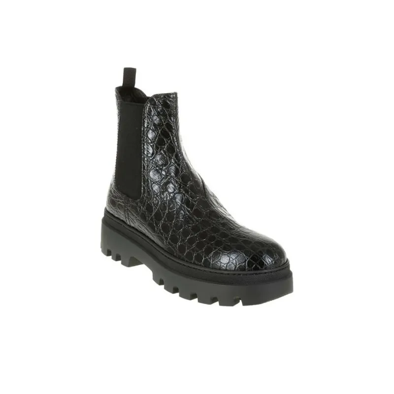 Car Shoe Short Chelsea Boots Women's Black-2