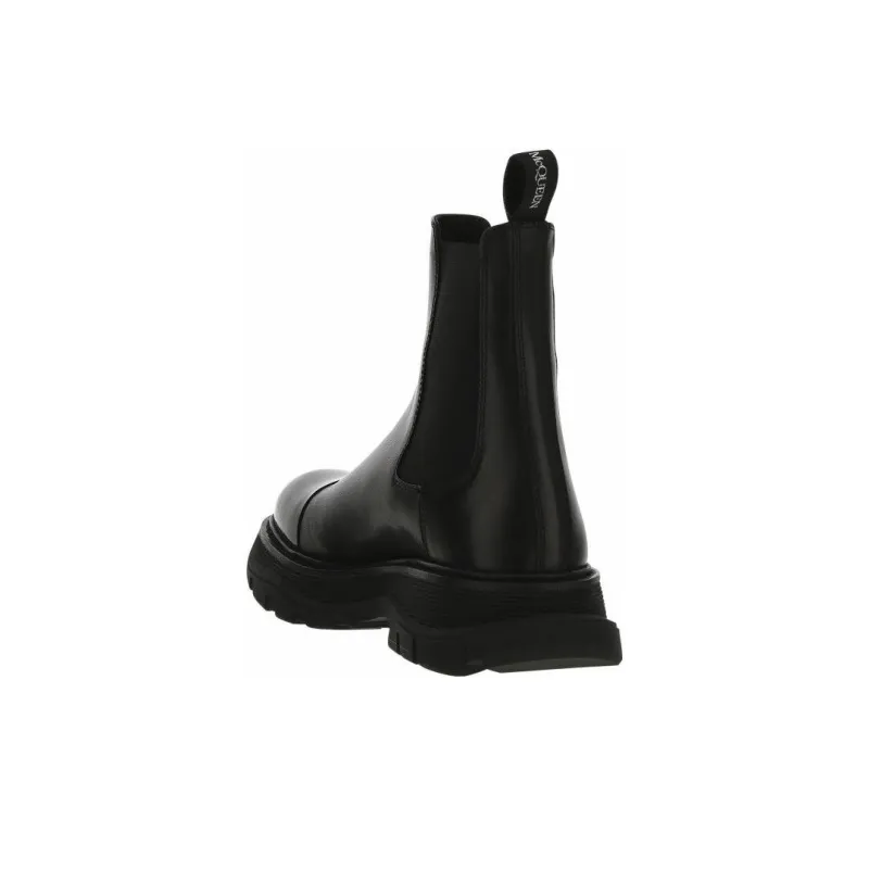 Alexander McQueen Shiny Toecap Tread Chelsea Boot Black-3