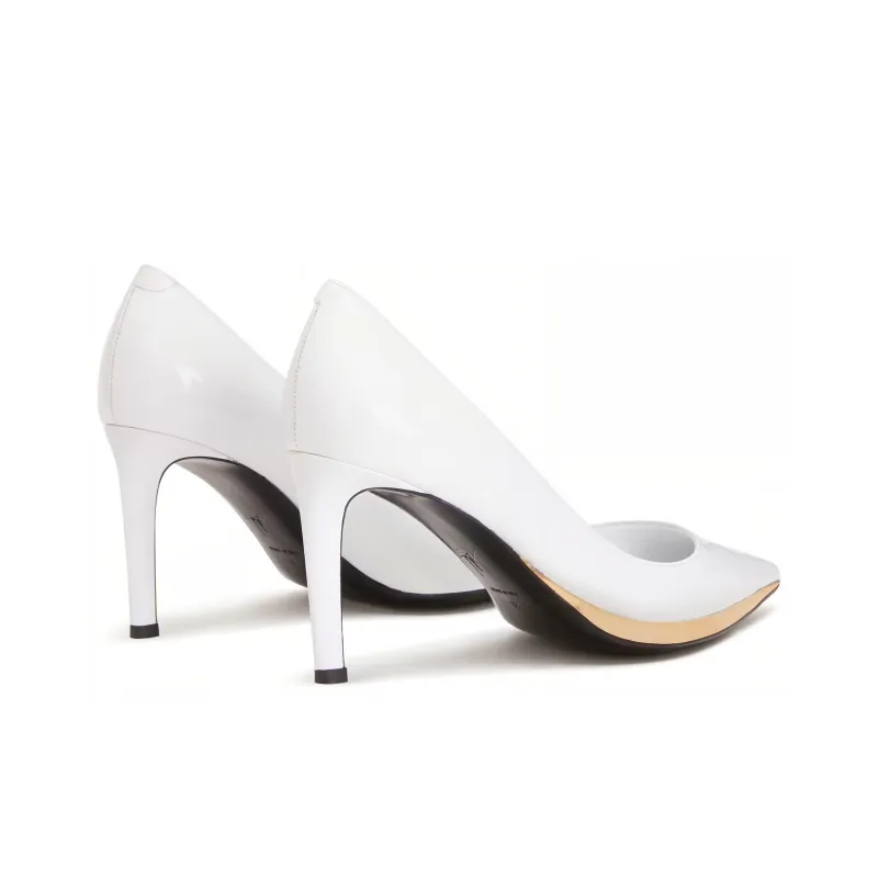 Giuseppe Zanotti Pointed Contrast trim Pumps-3