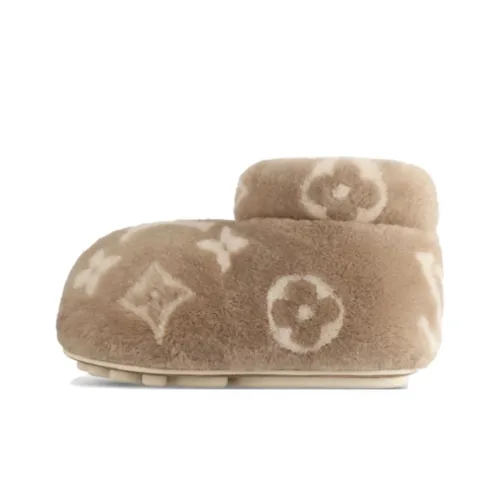 LOUIS VUITTON LV Footprint Low Boot Beige