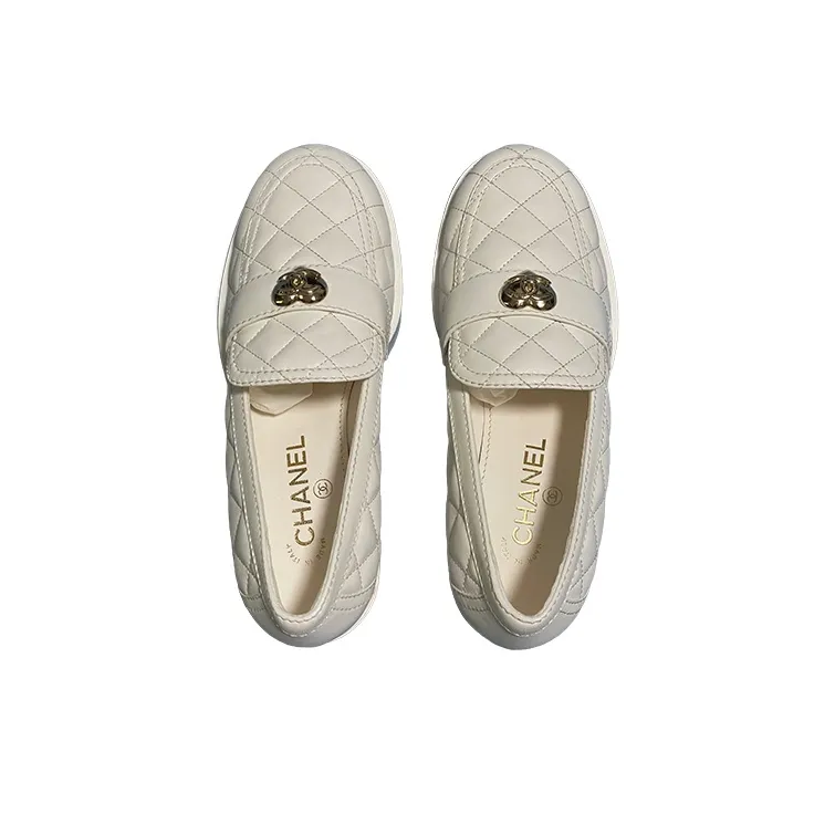 CHANEL Chunky Heel High Heels 5cm Women's White-3