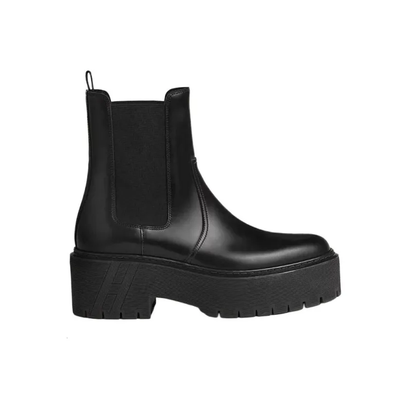 HERMES Harrow Short Chelsea Boots Women's Black-1